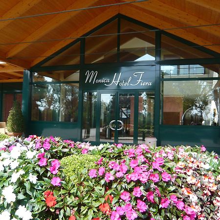 Monica Hotel Fiera Pregnana Milanese Exterior photo